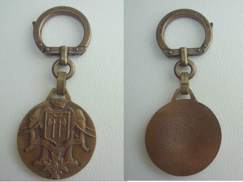 Porte cles augis année - augis,