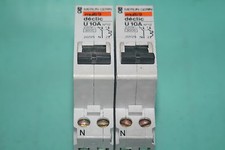   Lot de 2 Disjoncteurs