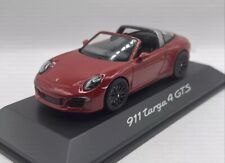 Porsche 911 Type 991 Targa 4 GTS 2015 rouge 1/43 Schuco