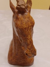 DECO TETE A CHEVAL  EN BOIS  MASSIF EMAILLE 1KG700 POUR 27.5 CM DE HAUT