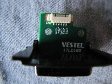 pièces détachées d'une télévision OCEANIC TV LED 40279 écran cassé 3