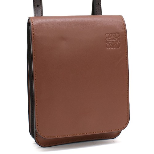 Loewe gusset flat - flat, crossbody