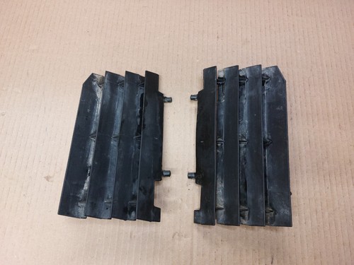 Paire grille radiateur - de,