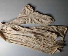 Bas anciens , lettres brodées main N°11- fil fin soie