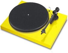 Pro-Ject Debut Carbon (AC)