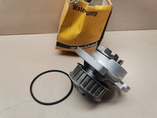 1 POMPE A EAU VW GOLF I 2 POLO I 2 JETTA 1 AUDI 50 80 1.0 1.1 1.3 REF 052121004