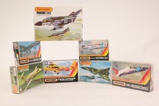 MATCHBOX, un lot de 7