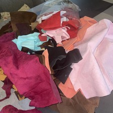 Lot de chutes de peaux provenant maison haute couture