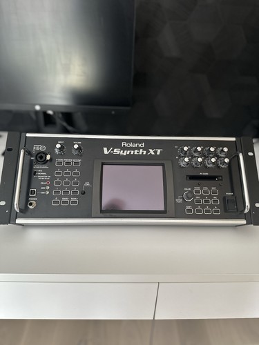 Roland synth digital - v-synth, xt