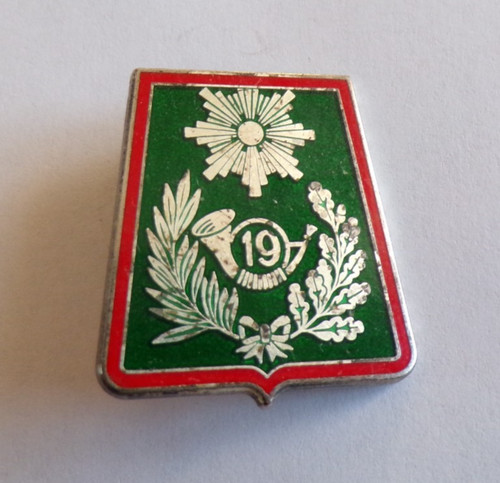 Insigne militaire - militaire, 19°