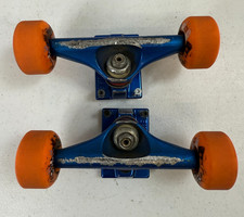 vintage venture skateboard