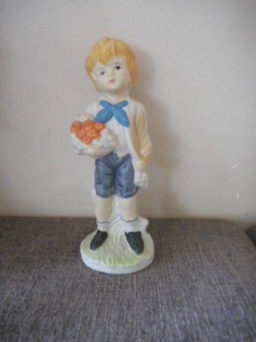 F11 figurine porcelaine - figurine, en