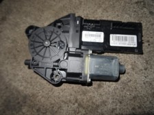 Moteur lève vitre avant