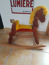 ANCIEN CHEVAL EN BOIS FOURRURE