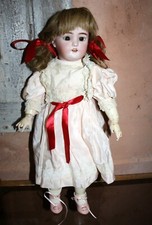 ancienne poupée Simon & Halbig 1078 taille 8 tète porcelaine yeux dormeurs