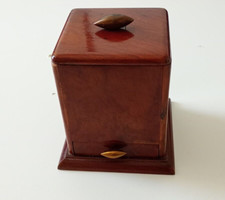 ancienne boite distributeur de