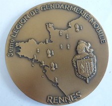 Grosse MEDAILLE de la 3ème LEGION de GENDARMERIE MOBILE de RENNES - BRETAGNE