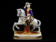 Statue equestre marechal - statue,