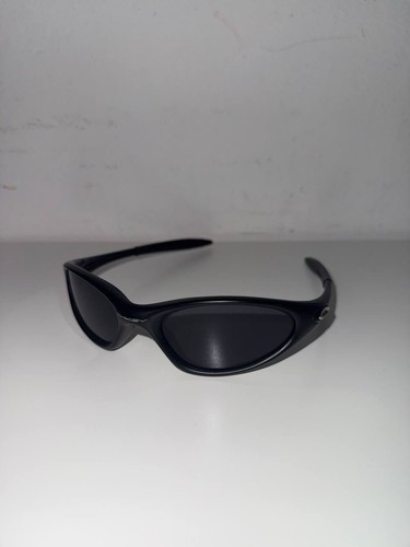 Brand new rare oakley - new,