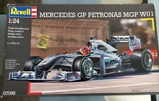 Revell 1/24, Mercedes GP Pétronas, MGP W 01