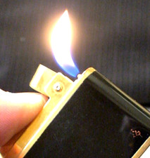 Briquet Ancien -- Silver Match Laque PL or -- Lighter Feuerzeug Accendino