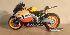 MotoGP MINICHAMPS 1/12 Honda