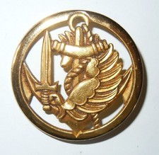 INSIGNE DE BERET  T.A.P. - T.D.M. -  PARACHUTISTES TROUPES DE MARINE  Coinderoux