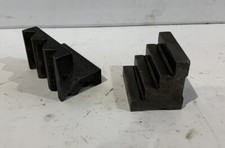 Lot de 2 escaliers de bridage