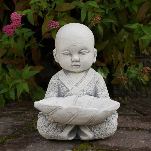 Bouddha moine avec coupelle