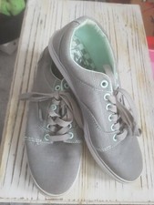 Chaussures grises Vans taille