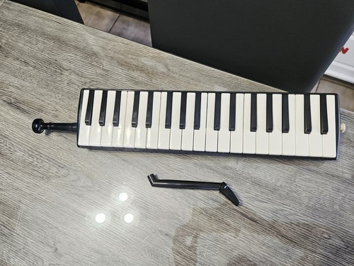 Hohner melodica piano - 36, made