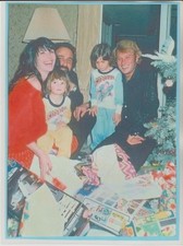 JOHNNY  HALLYDAY   N° 129  : PHOTO DE MAGAZINE  PLASTIFIEE .