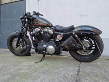 Sac Latéral MEDUSA Black & Orange Compatible Avec Harley Davidson Iron Roadster