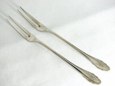 Paire de fourchettes 2 dents à servir, pickles, argent Allemand, monogramme HR.