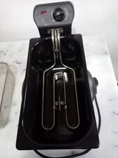 FRITEUSE ELECTRIQUE CLATRONIC.TRES BON ETAT. IDEALE POUR FRITURE EN TOUS GENRES.