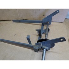 ESSIEU ARRIERE AVEC PIGNON TONDEUSE SARP DE 516 PRO (1) - TONDEUSE SARP DE 516 P