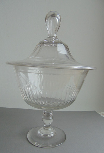 Ancien drageoir sur pied - , en