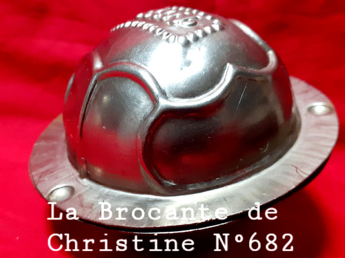 682 anciens moules - n°682-, a