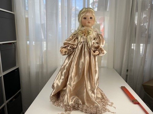 Poupée porcelaine beverly - en,