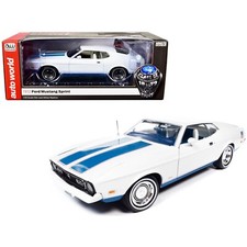Autoworld 1/18 Échelle Muscle Américain 1972 Ford Mustang Fastback Amm1286