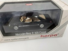 mercedes E 320 coupé  noir 1/43 herpa
