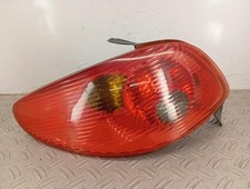 Feu arriere principal gauche