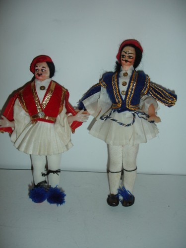 Poupees folkloriques - 2,