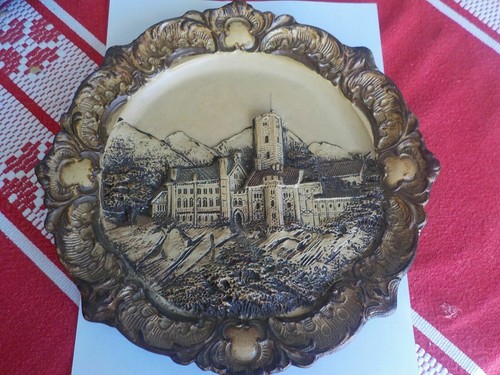Très ancienne assiette - très, à