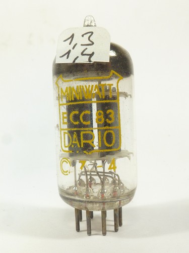 One preamp tube 12ax7 - 12ax7, ecc83