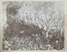 Cérémonie officielle à l'Hôtel de Ville de Cannes par Numa Blanc Fils. 1883-84.