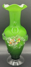Vase en verre vert et blanc
