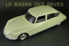TRIX / SLJ.  CITROEN DS 21