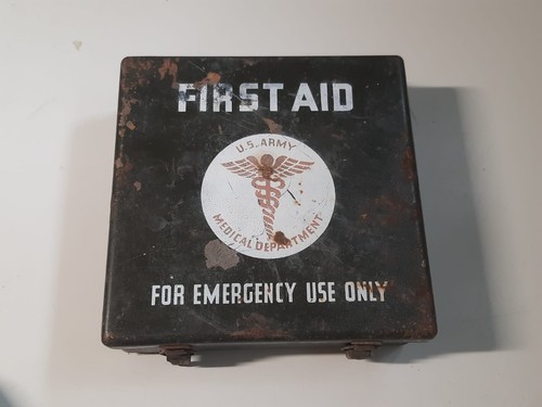 Caisse américaine first - caisse, first-aid