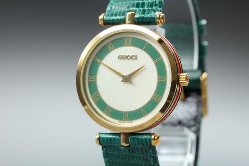 Presque comme neuve montre - [presque,